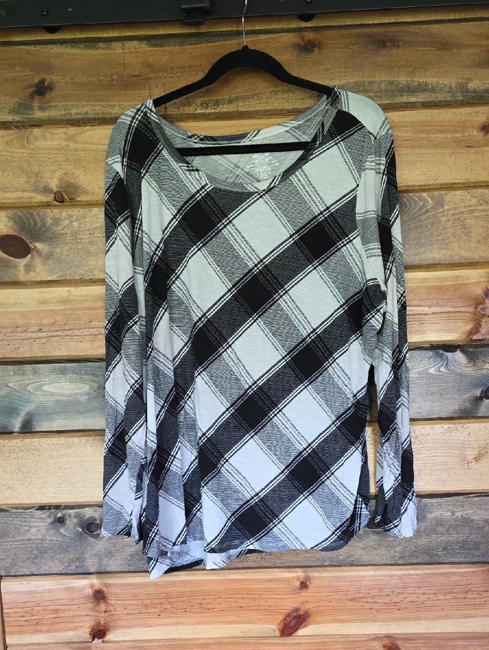 Maurices Black and White Plaid Long Sleeve Top